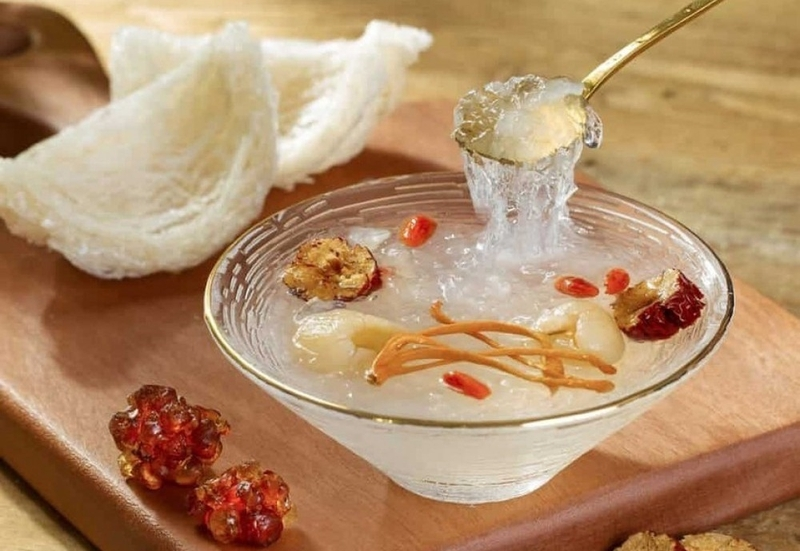 Yến chưng đông trùng hạ thảo
