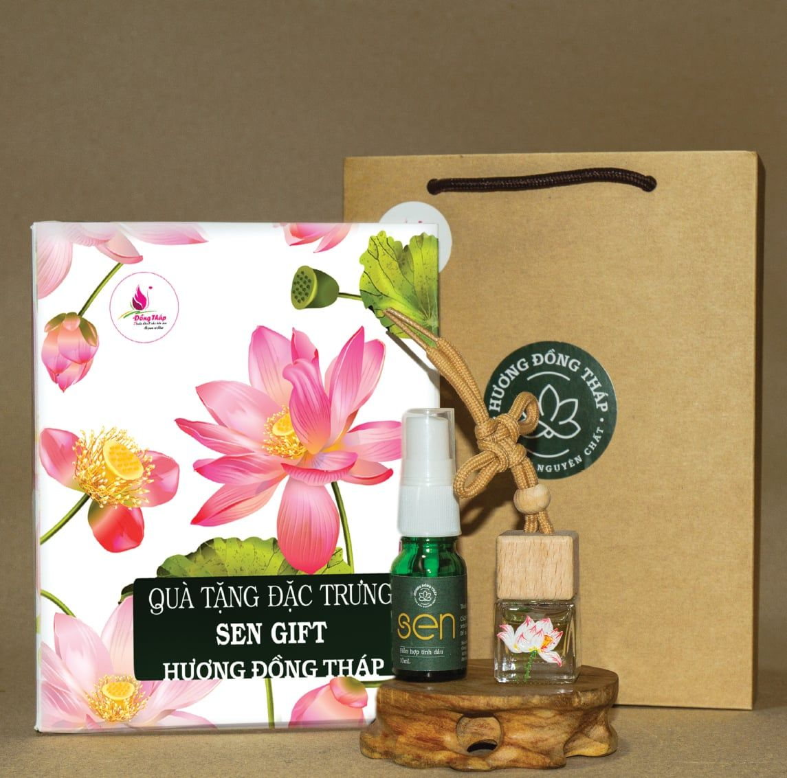 Tinh dầu hương sen (dạng xịt)