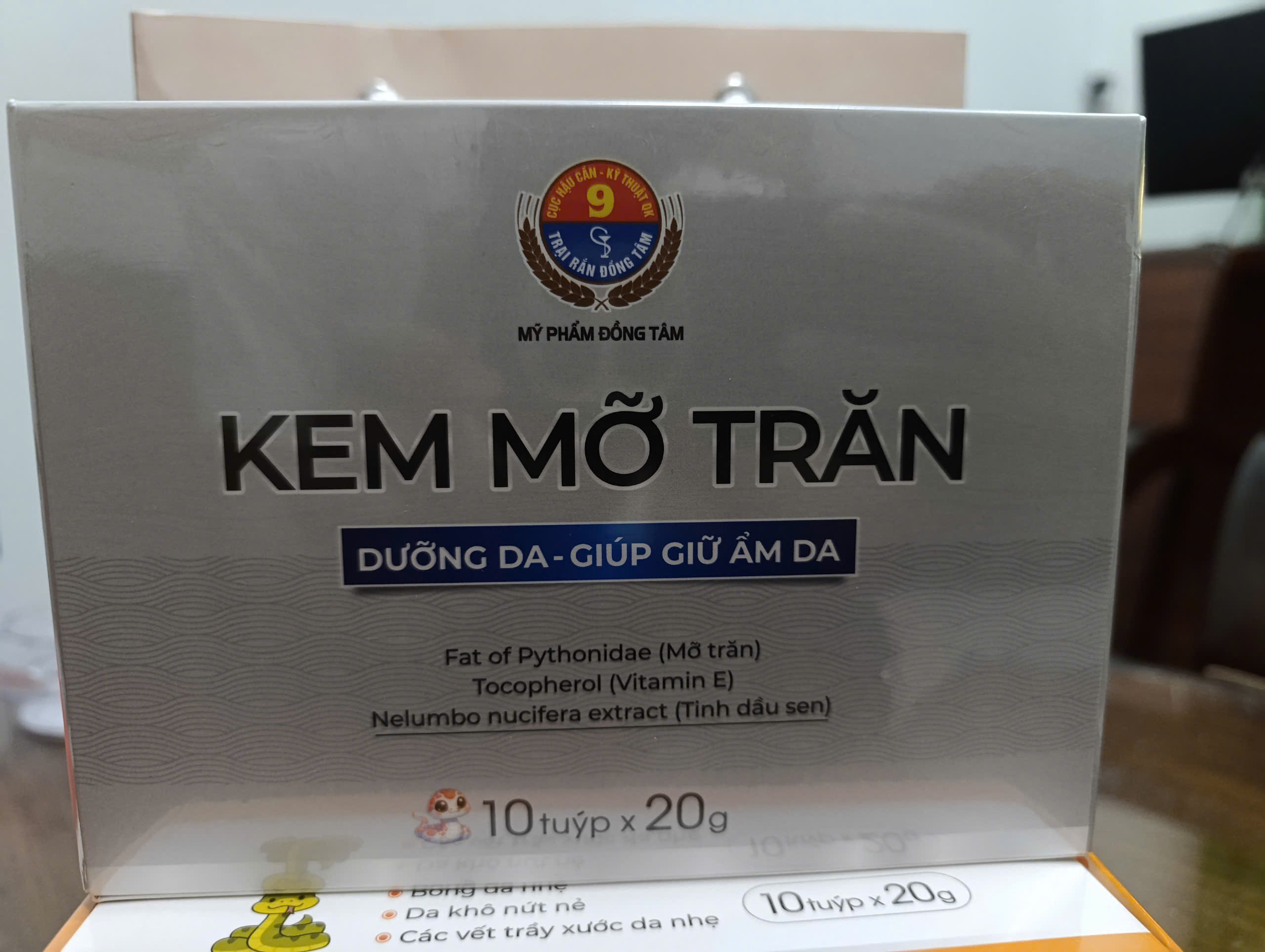 Kem mỡ trăn