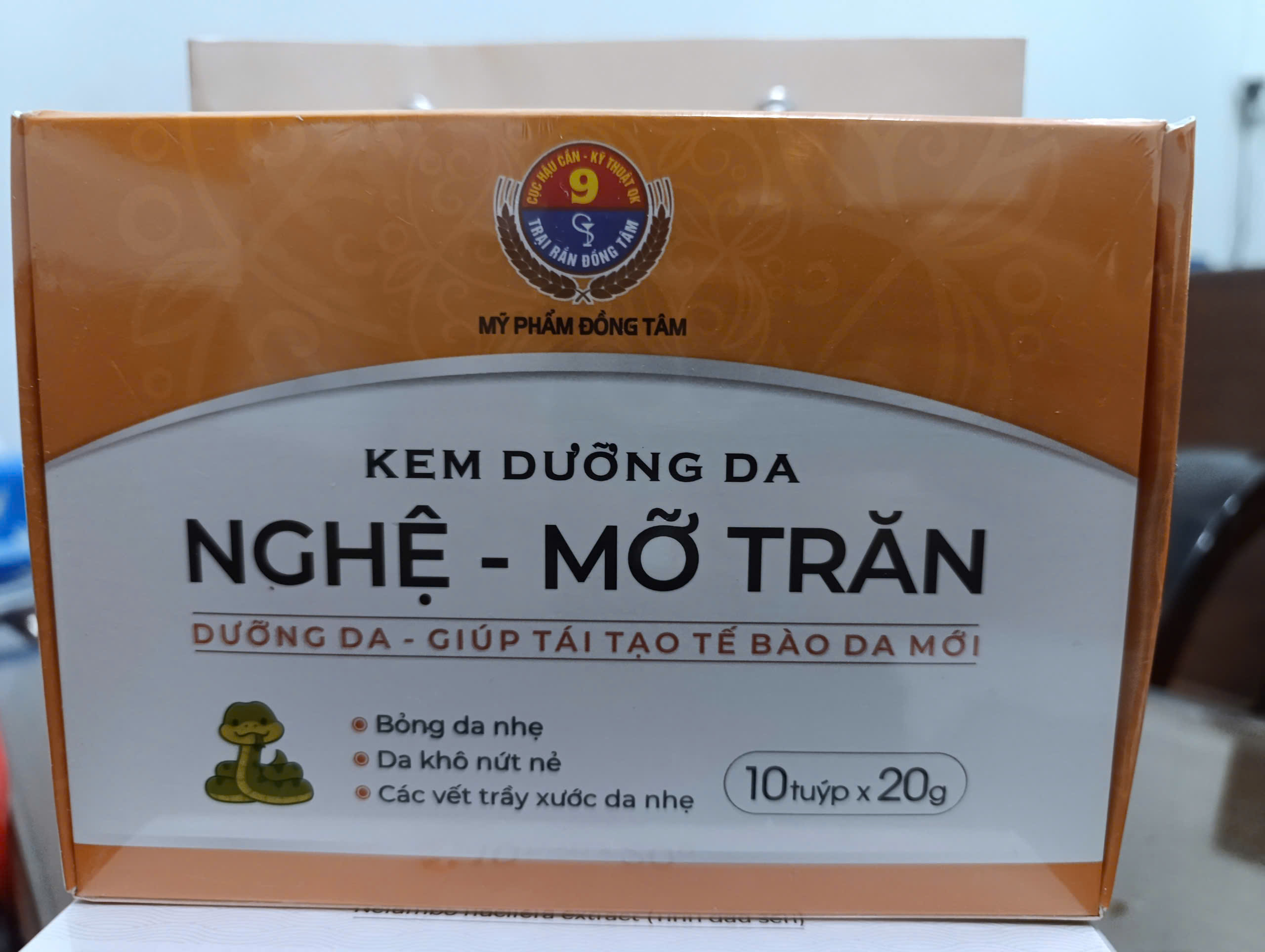 kem dưỡng da nghệ mỡ trăn